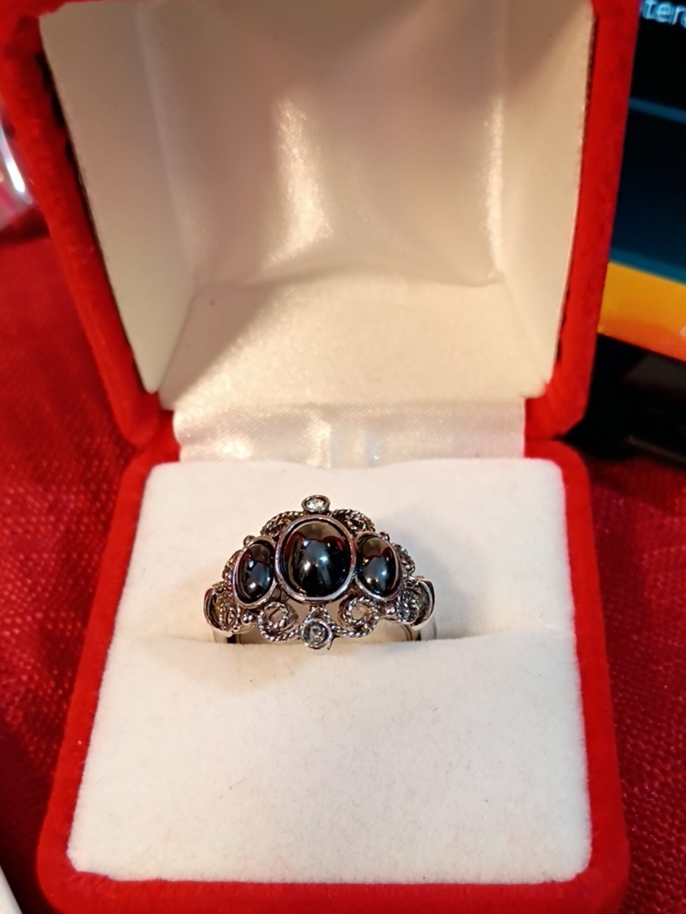 Avon Ring sz 7
